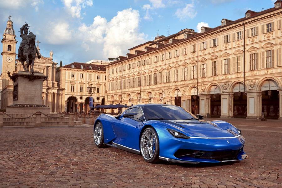  Pininfarina Battista Iconica 2019 года  (фото 19 из 25)